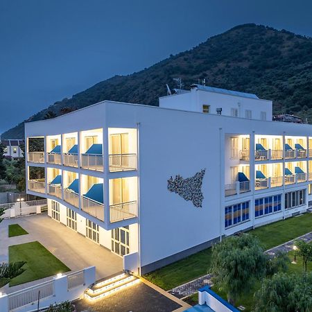 Riviera Del Sole Hotel Resort Spa Піраїно Екстер'єр фото