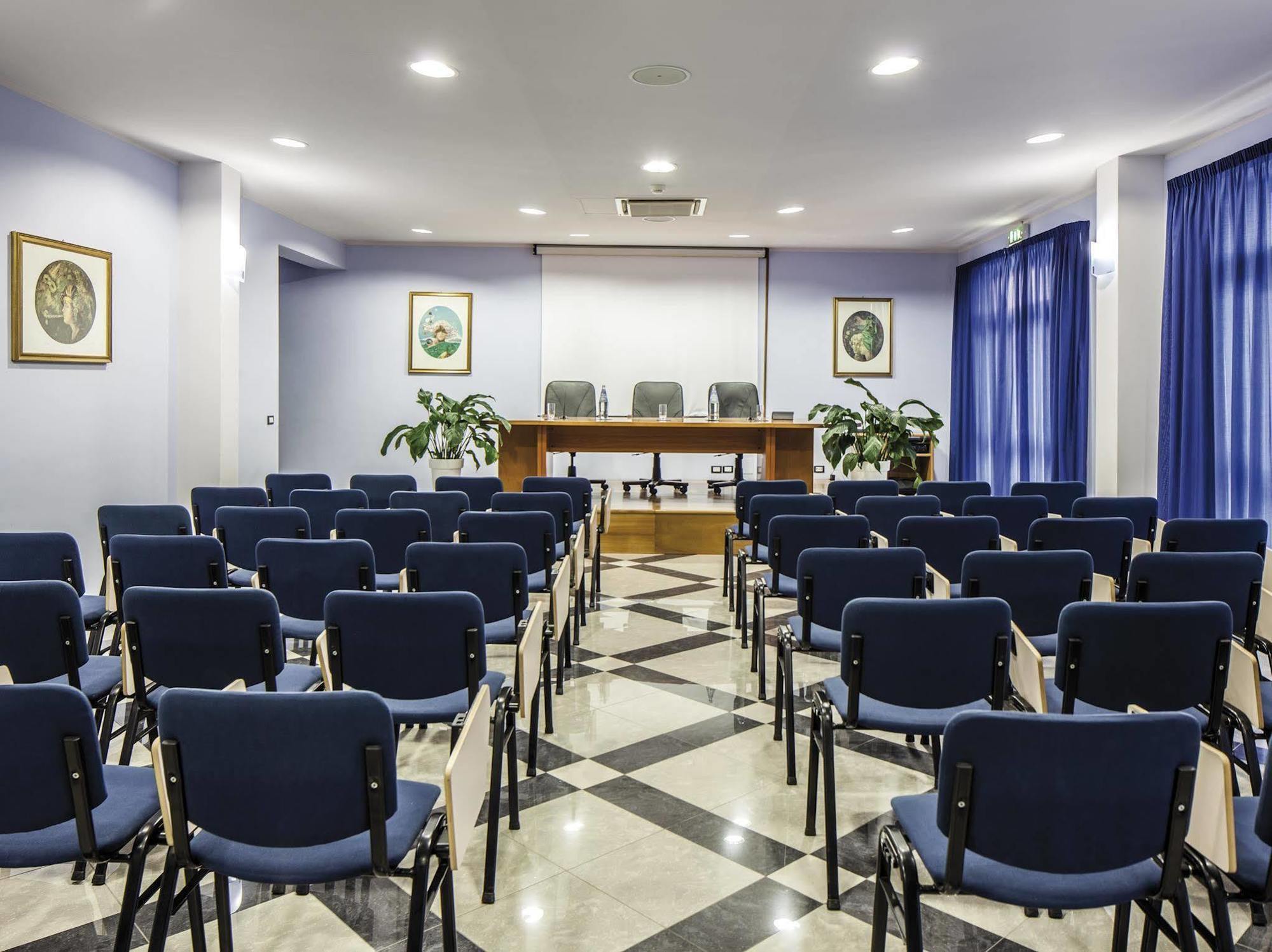 Riviera Del Sole Hotel Resort Spa Піраїно Екстер'єр фото