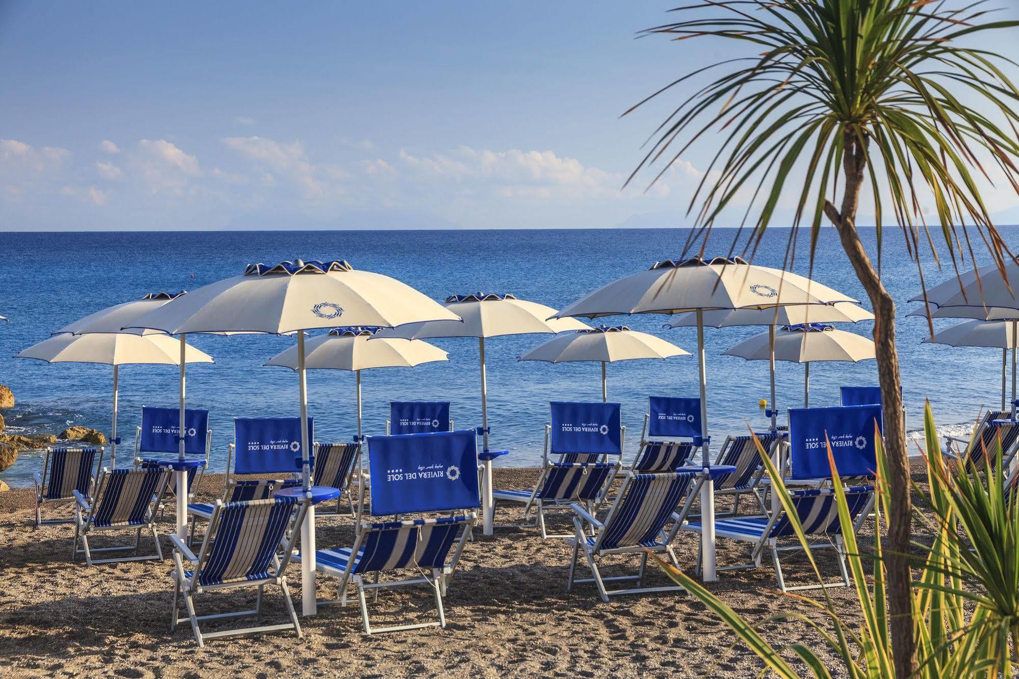 Riviera Del Sole Hotel Resort Spa Піраїно Екстер'єр фото