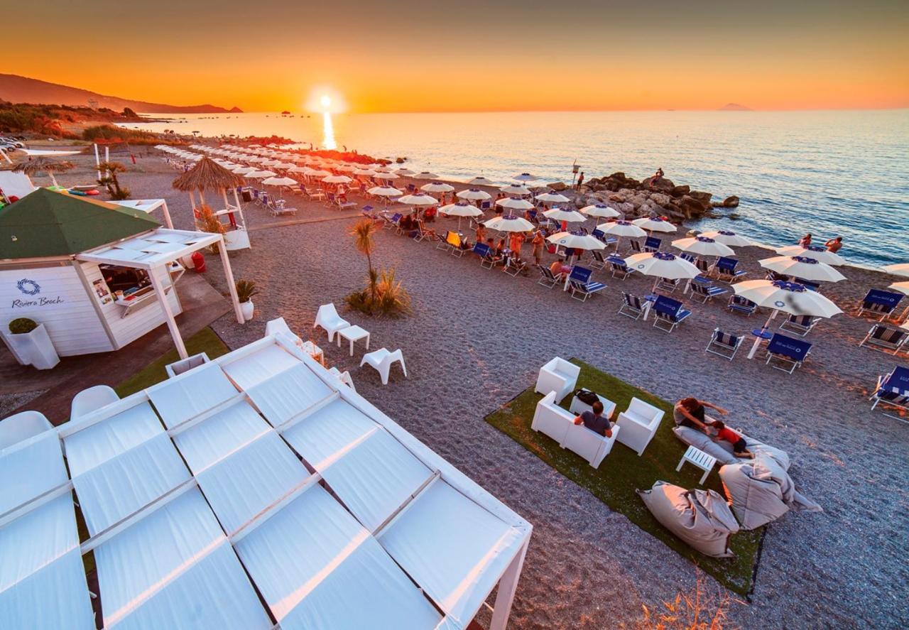 Riviera Del Sole Hotel Resort Spa Піраїно Екстер'єр фото